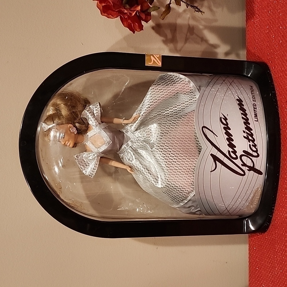 Vanna Platinum Doll